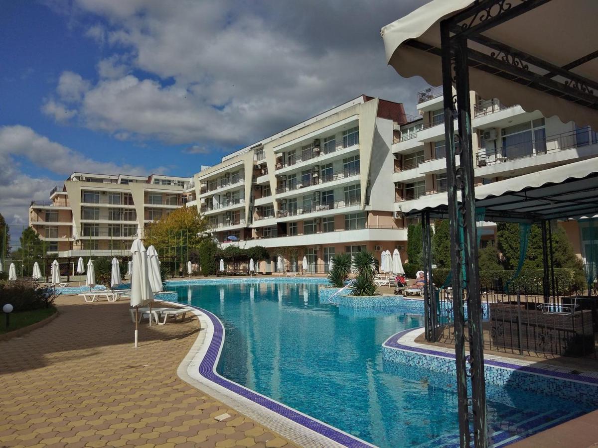 Apartment Daisy Grand Kamelia Sunny Beach Eksteriør billede